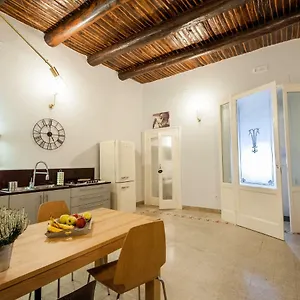 Appartement Duomo 22, Naples