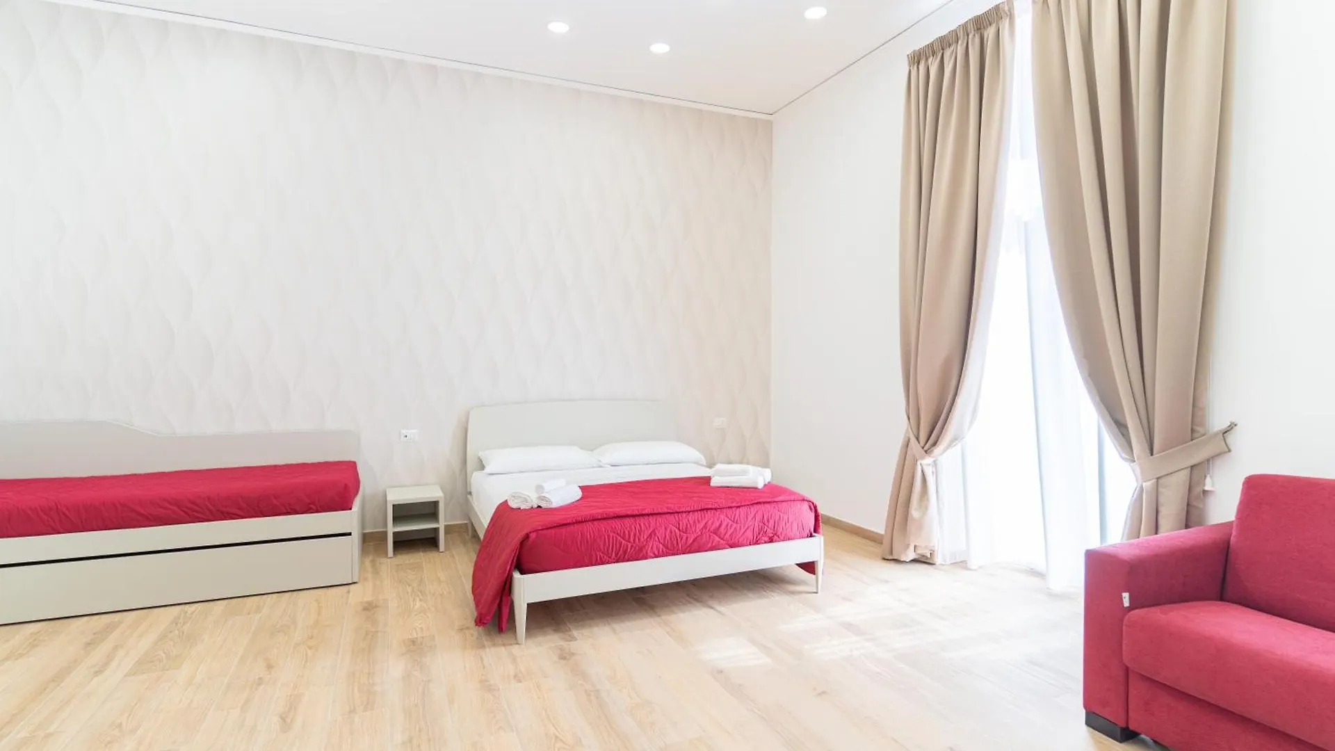 Toto e Peppino luxury rooms Napoli Affittacamere