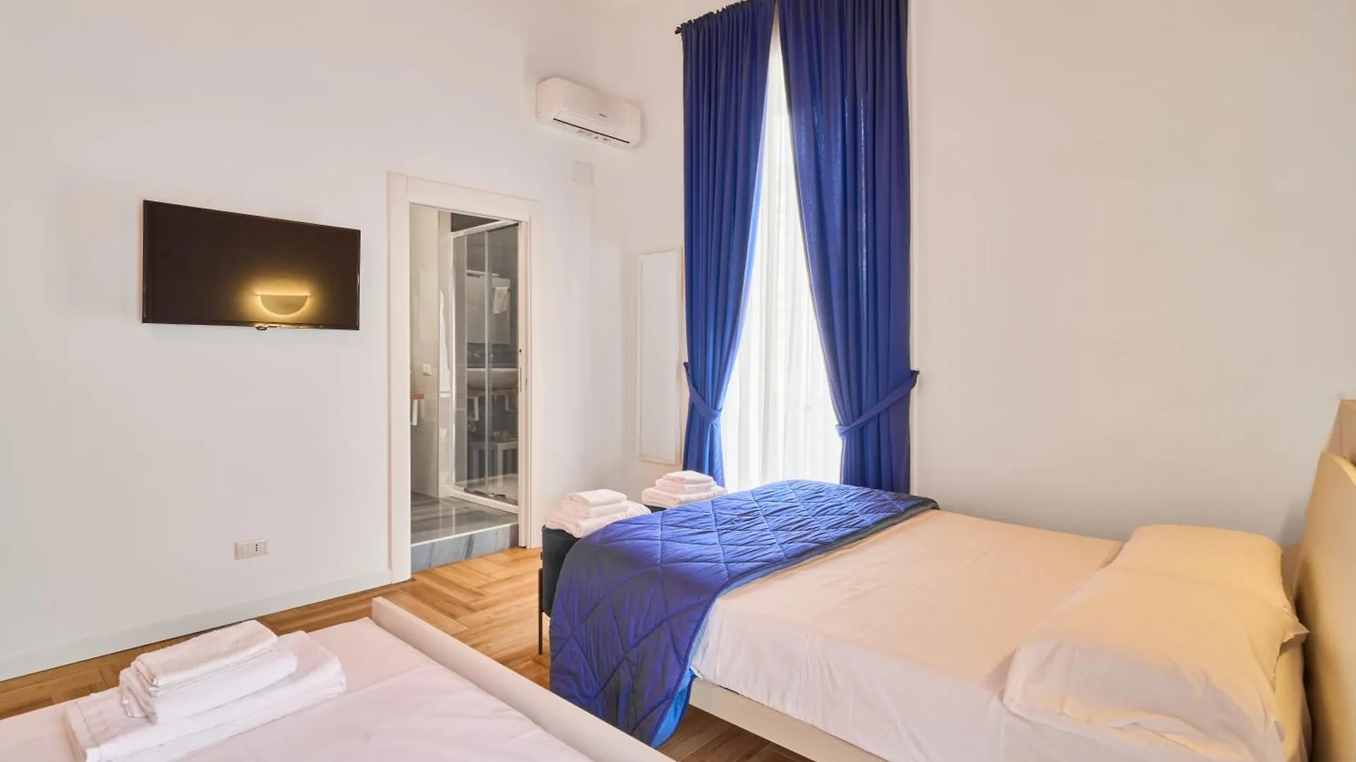 ゲストハウス Toto E Peppino Luxury Rooms ナポリ イタリア