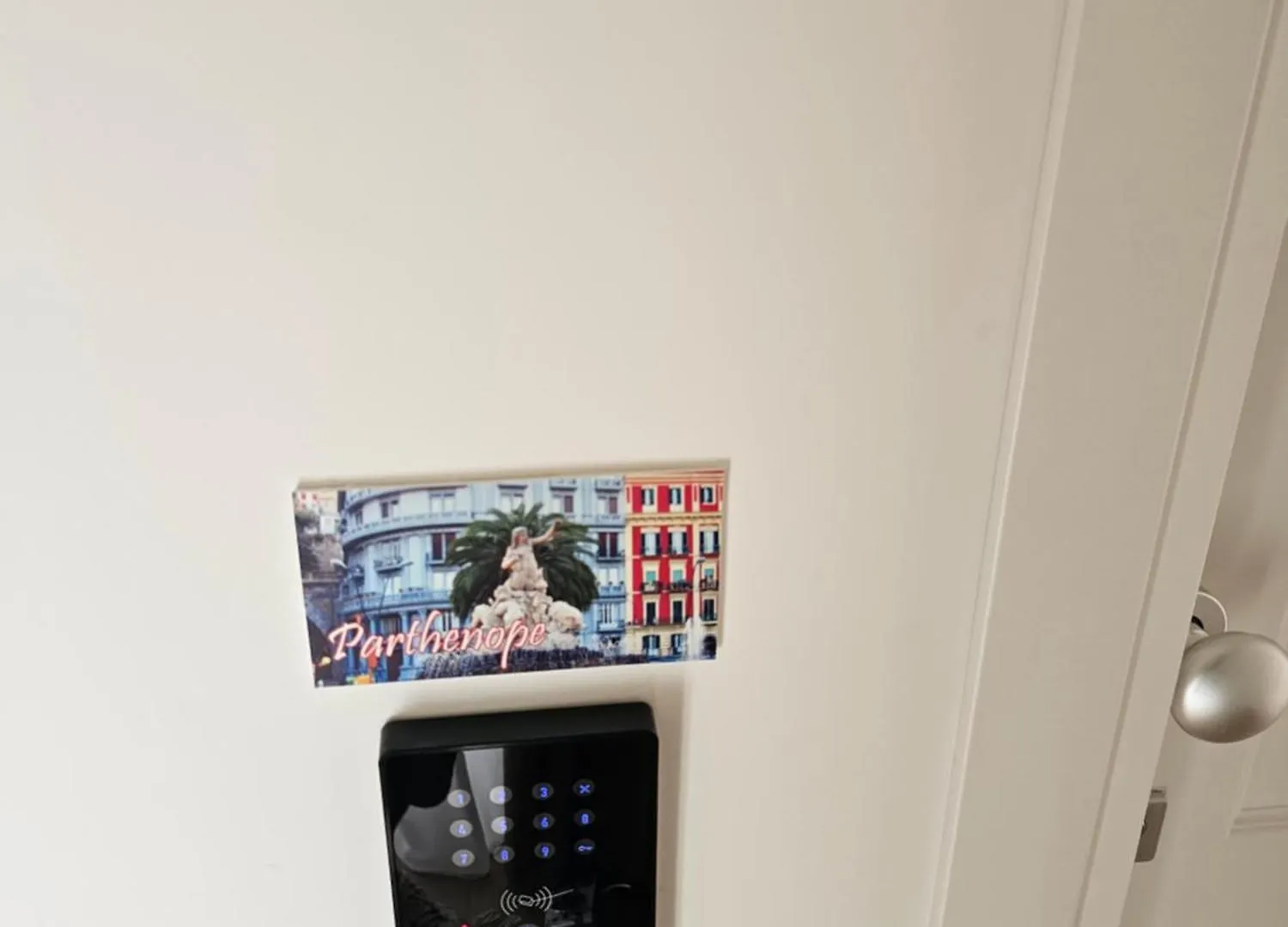 ゲストハウス Toto E Peppino Luxury Rooms ナポリ