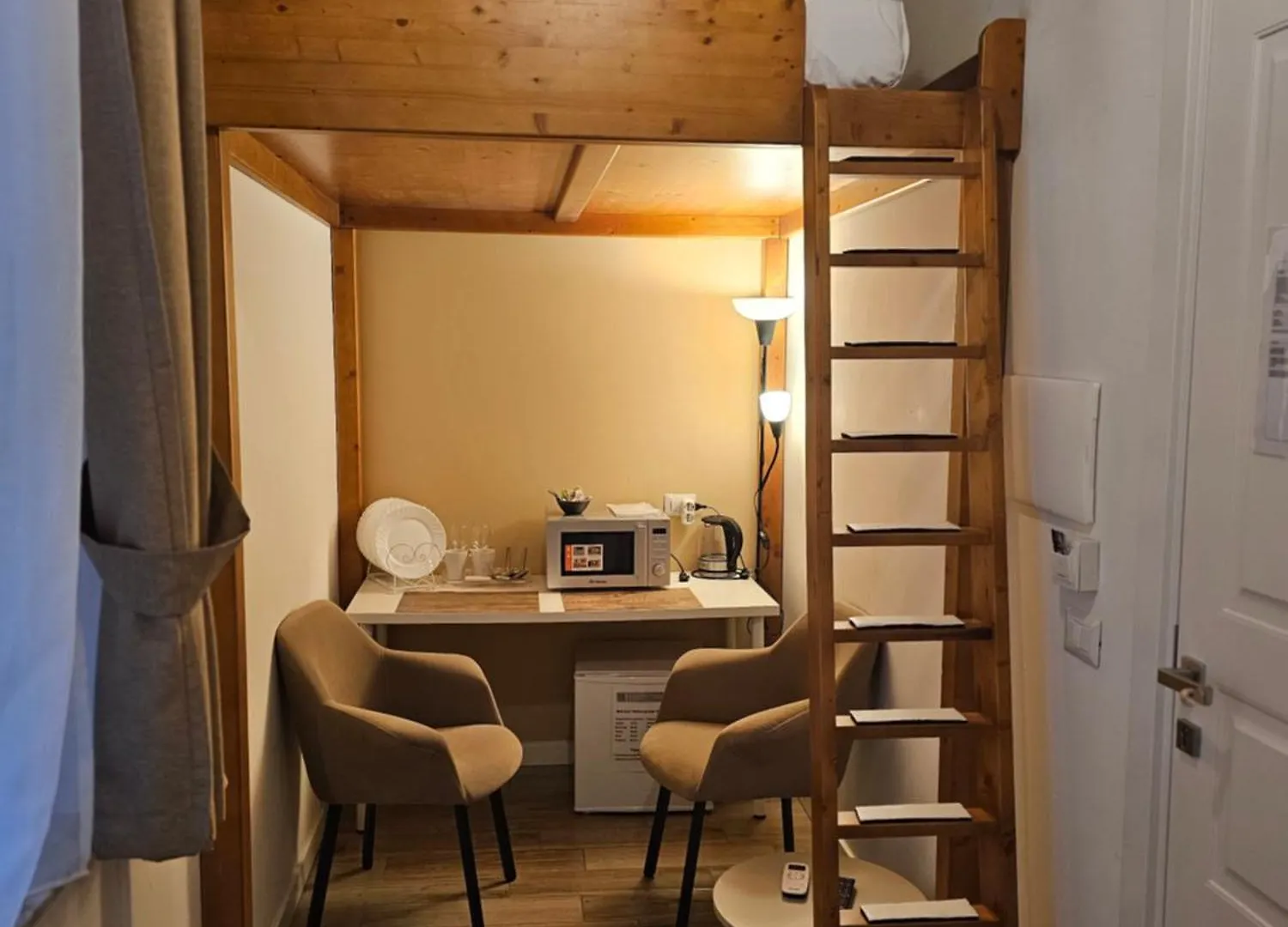 ゲストハウス Toto E Peppino Luxury Rooms ナポリ