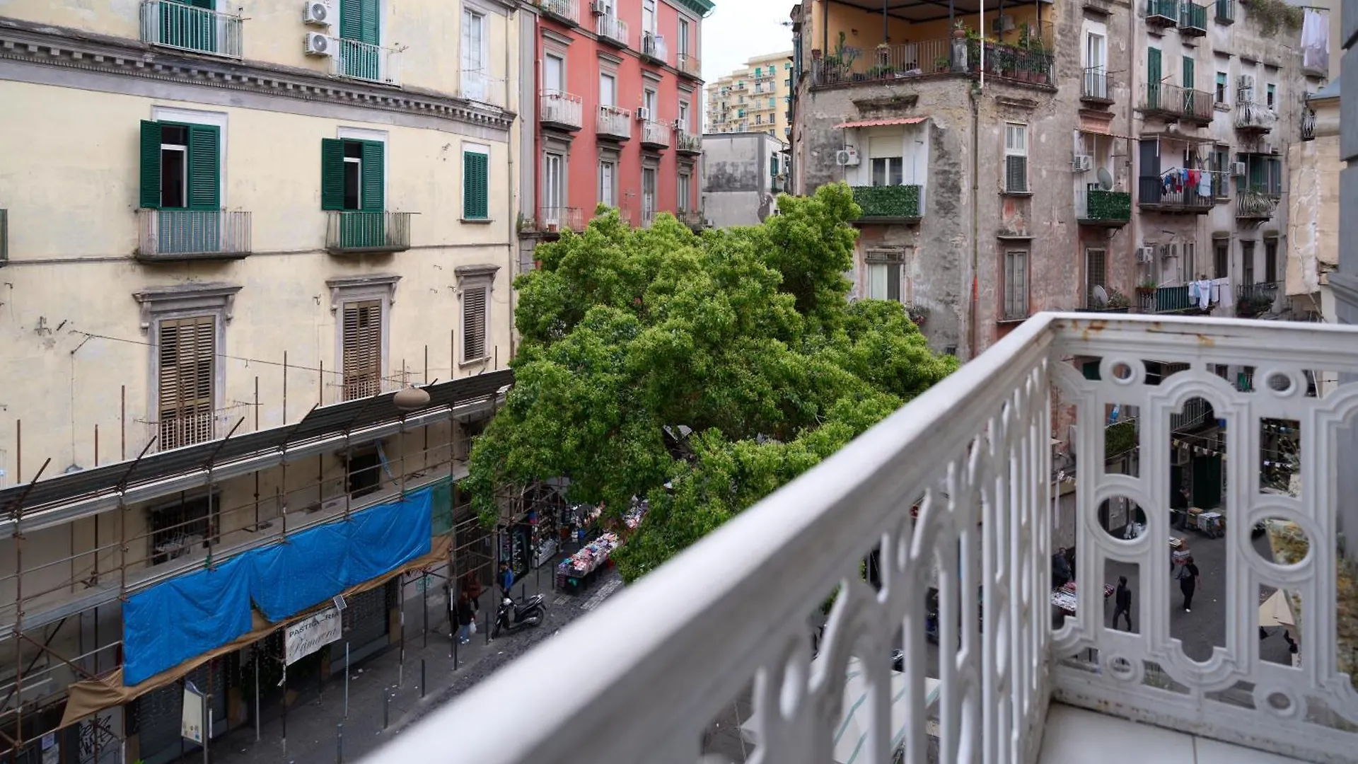 Toto E Peppino Luxury Rooms Naples 0*,